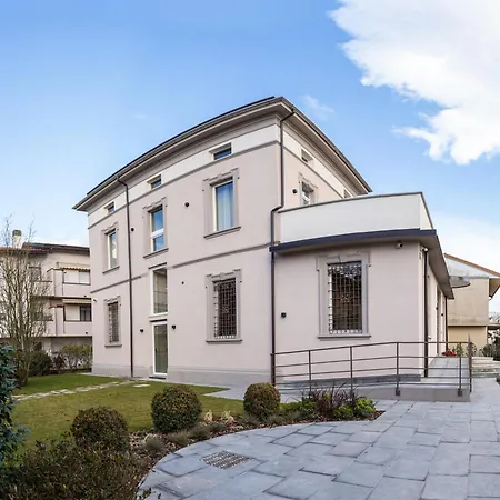 Demetrio Ars מלון